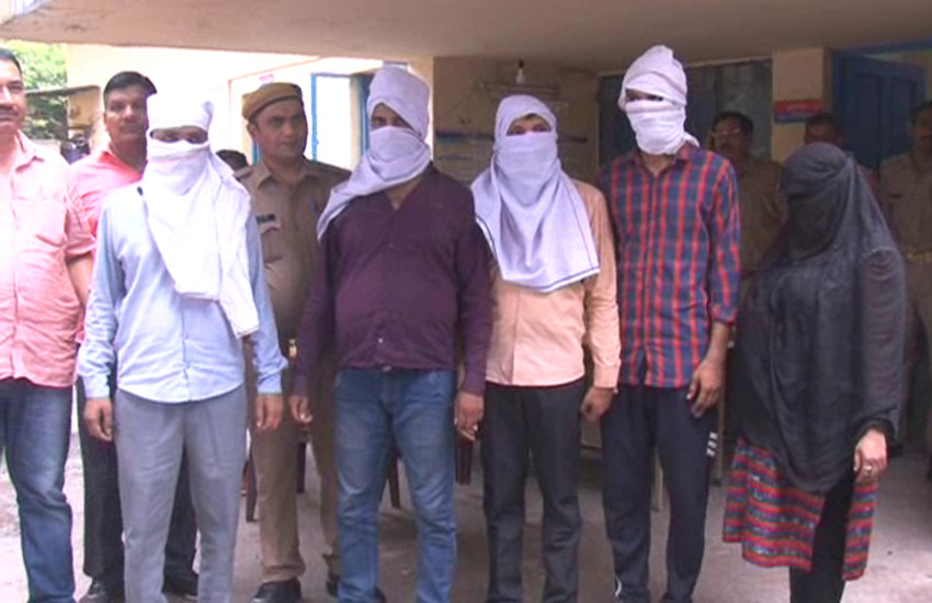 Noida Police Busted Sex Racket Gang Running With Whatsapp