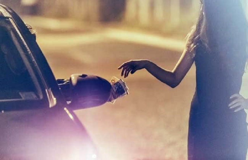 Sex racket was running in spa center Sex racket raid मत पत न
