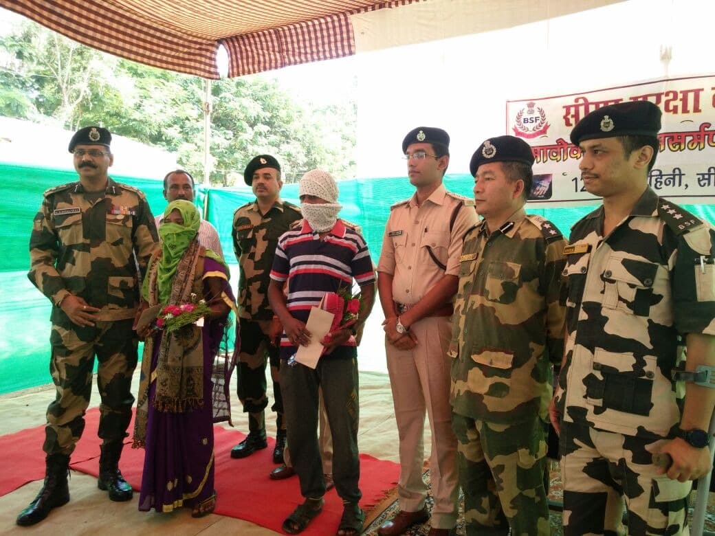 Two maoists surrender in Pakhanjur
