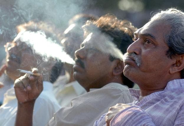 smokers in India