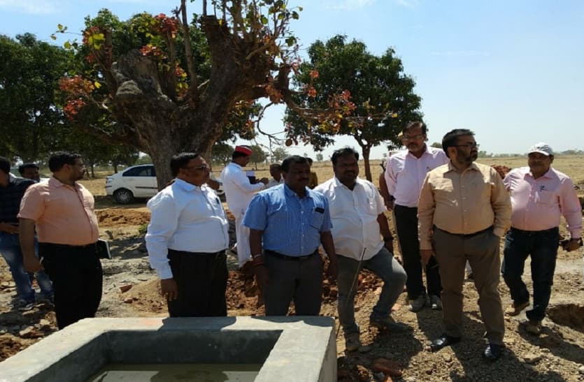 District Magistrate inspected dream project gauvansh ashray sthal
