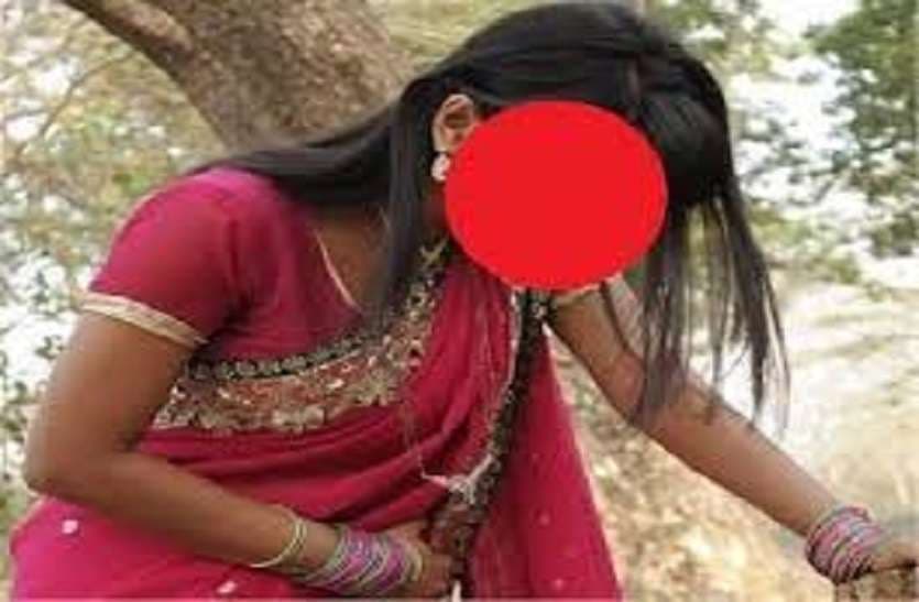 husband became angry to see wife dever bhabhi jock