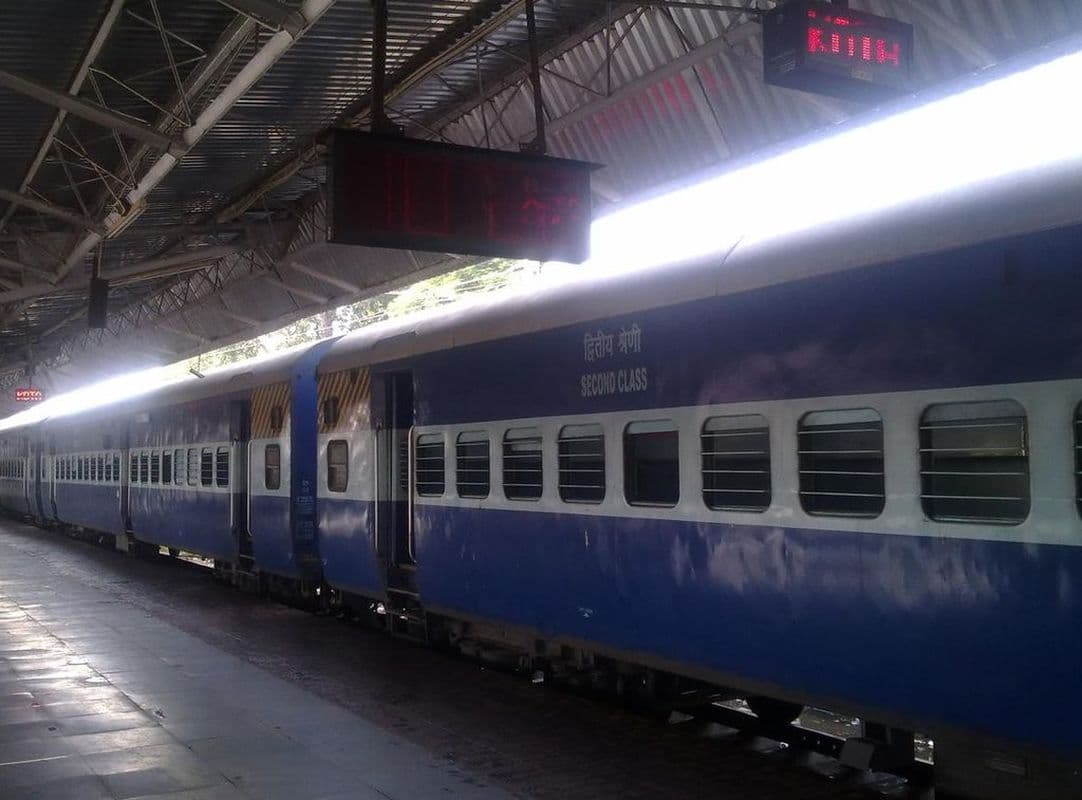 diwali 2018 indian railway special train time