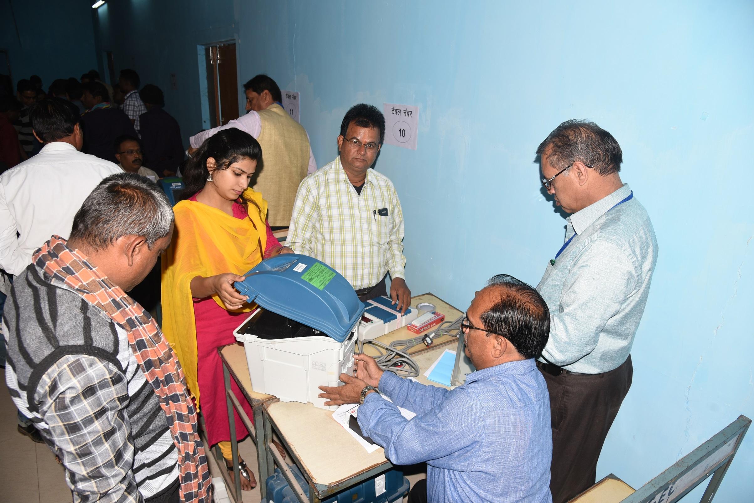 Commissioning process of EVM, Control unit and VVPAT begins