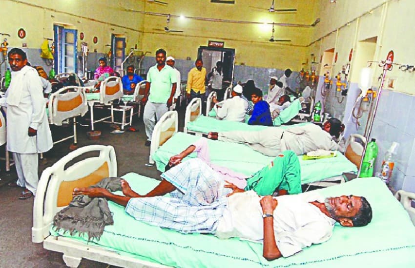 District Hospital running without specialists