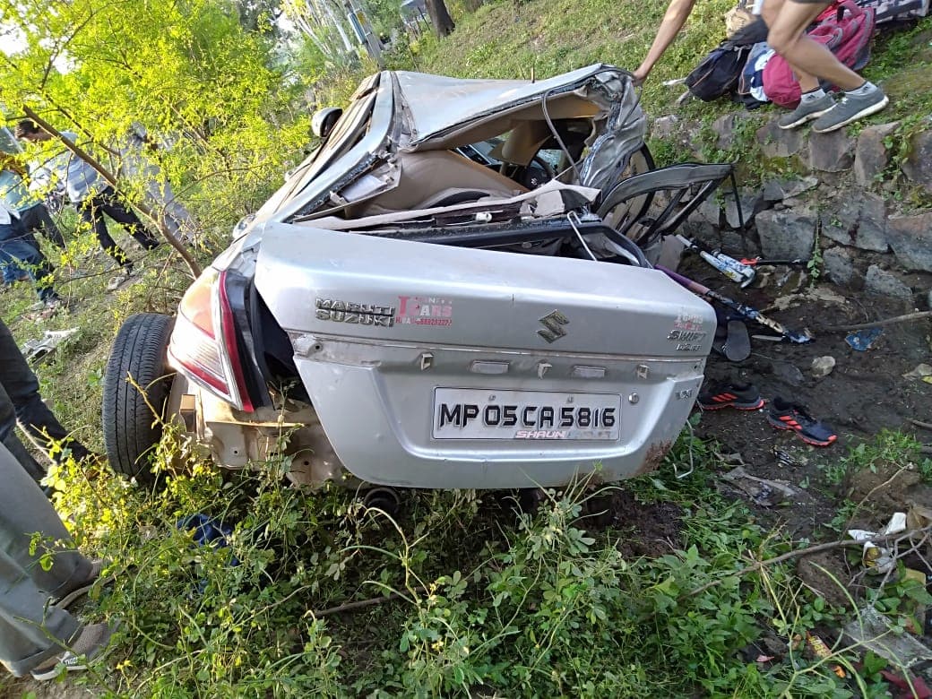 Big accident - four players died in an accident on the highway 69, itarsi