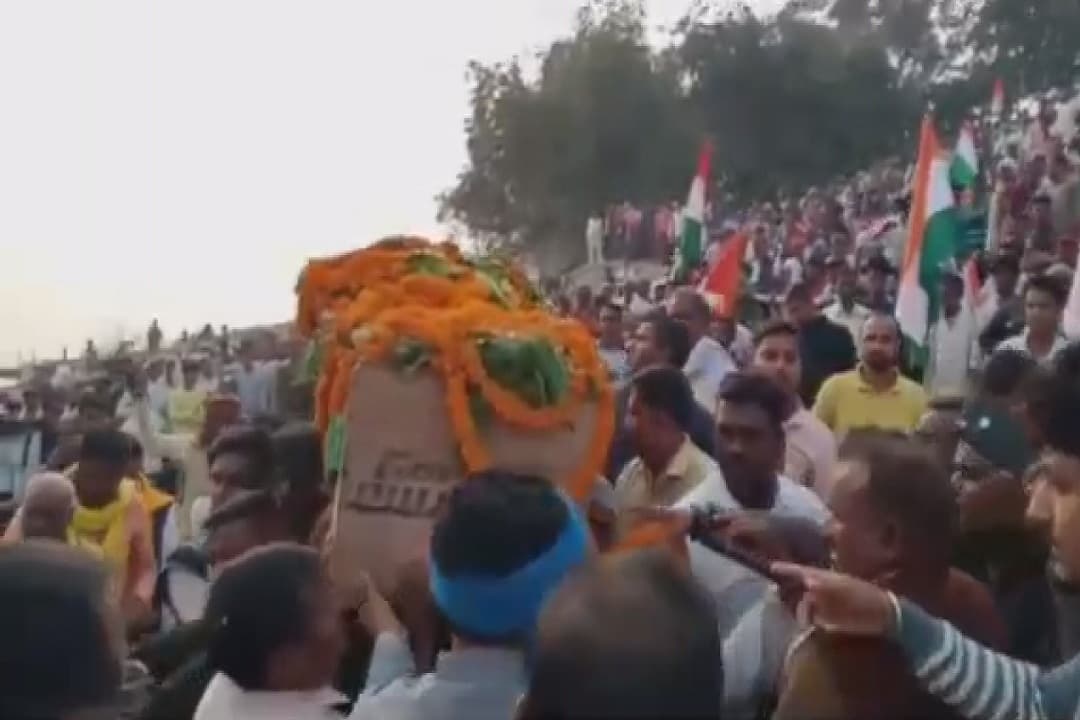 Indian army Solider Vinod Rajbhar Funeral