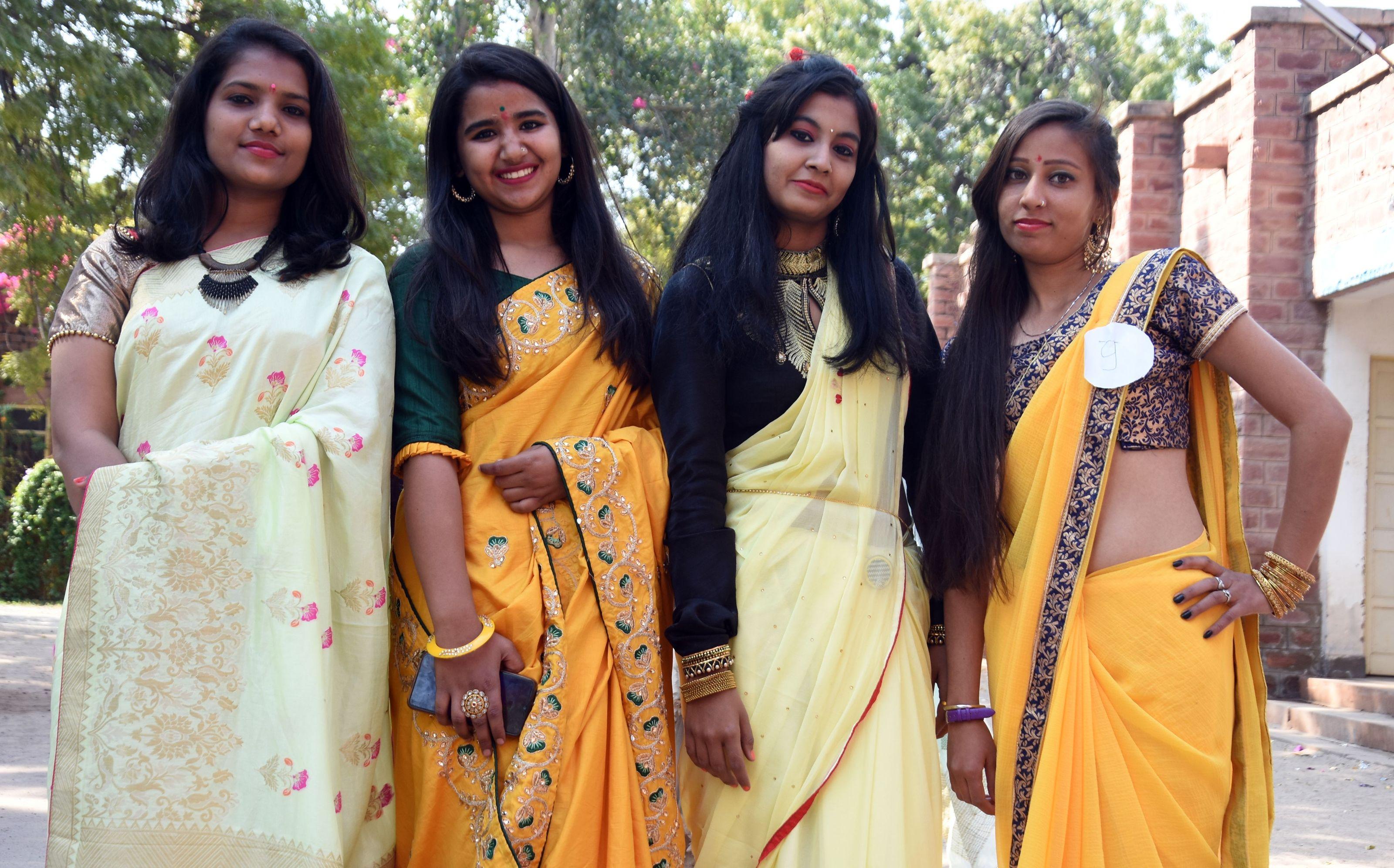 Craze of yellow outfits in girls