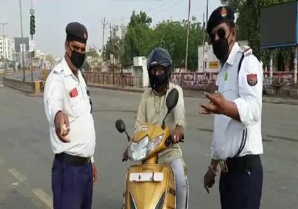 लखनऊ ट्रैफिक पुलिस के लिए जनता कर्फ्यू रहा ऐतिहासिक, काटे सबसे कम चालान