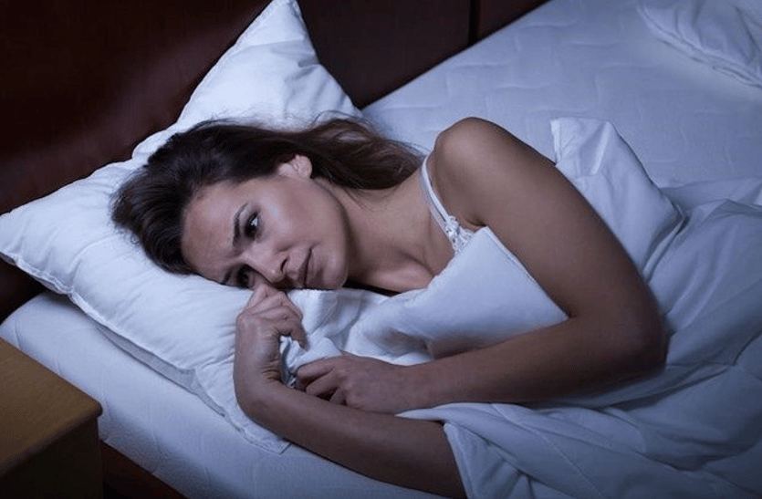 नींद पूरी न होने पर हमारे शरीर पर क्या प्रभाव पड़ता है