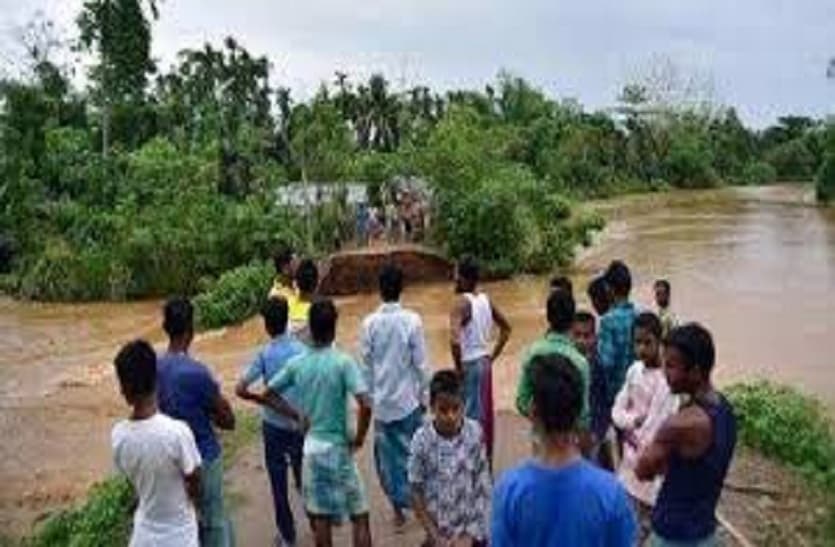 कोरोना व स्वाइन फीवर के बाद असम में मंडराया बाढ़ का खतरा