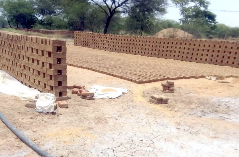 Hardworking hands have laid the foundation of economic empowerment by making bricks, women are becoming self-reliant with Bihan plan…