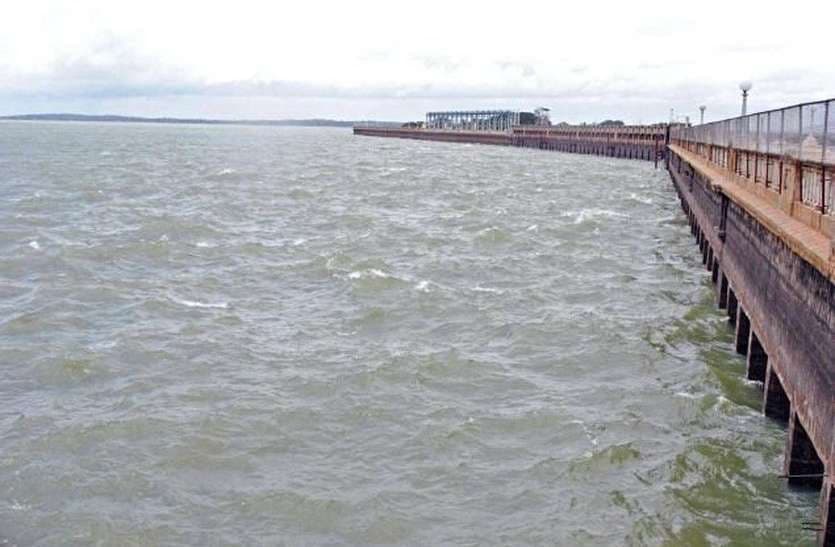 कर्नाटक तत्काल कावेरी से तमिलनाडु के हिस्से की पानी छोड़े: राज्य सरकार
