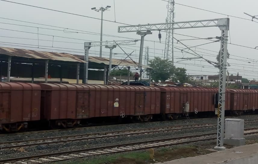 Railway: सीआरएस से पहले छिंदवाड़ा-नागपुर रेलमार्ग पर दौड़ेगी मालगाड़ी