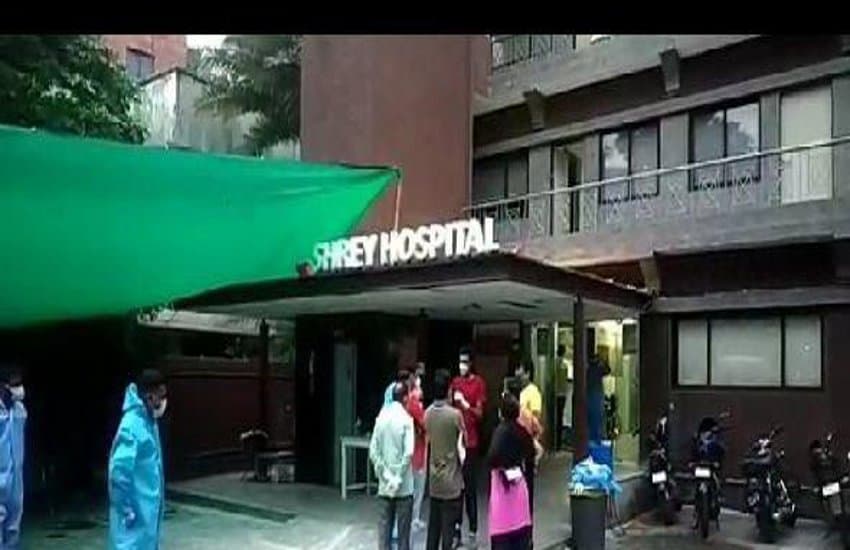 Ahmedabad: अहमदाबाद के कोविड अस्पताल में आग लगने से 8 मरीजों की मौत