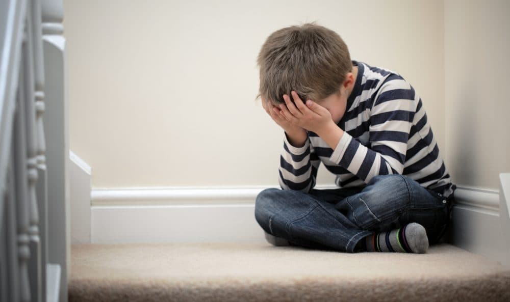 तनाव: लॉकडाउन खत्म हुआ है बच्चों का स्ट्रेस नहीं, ऐसे कम करें उनका तनाव