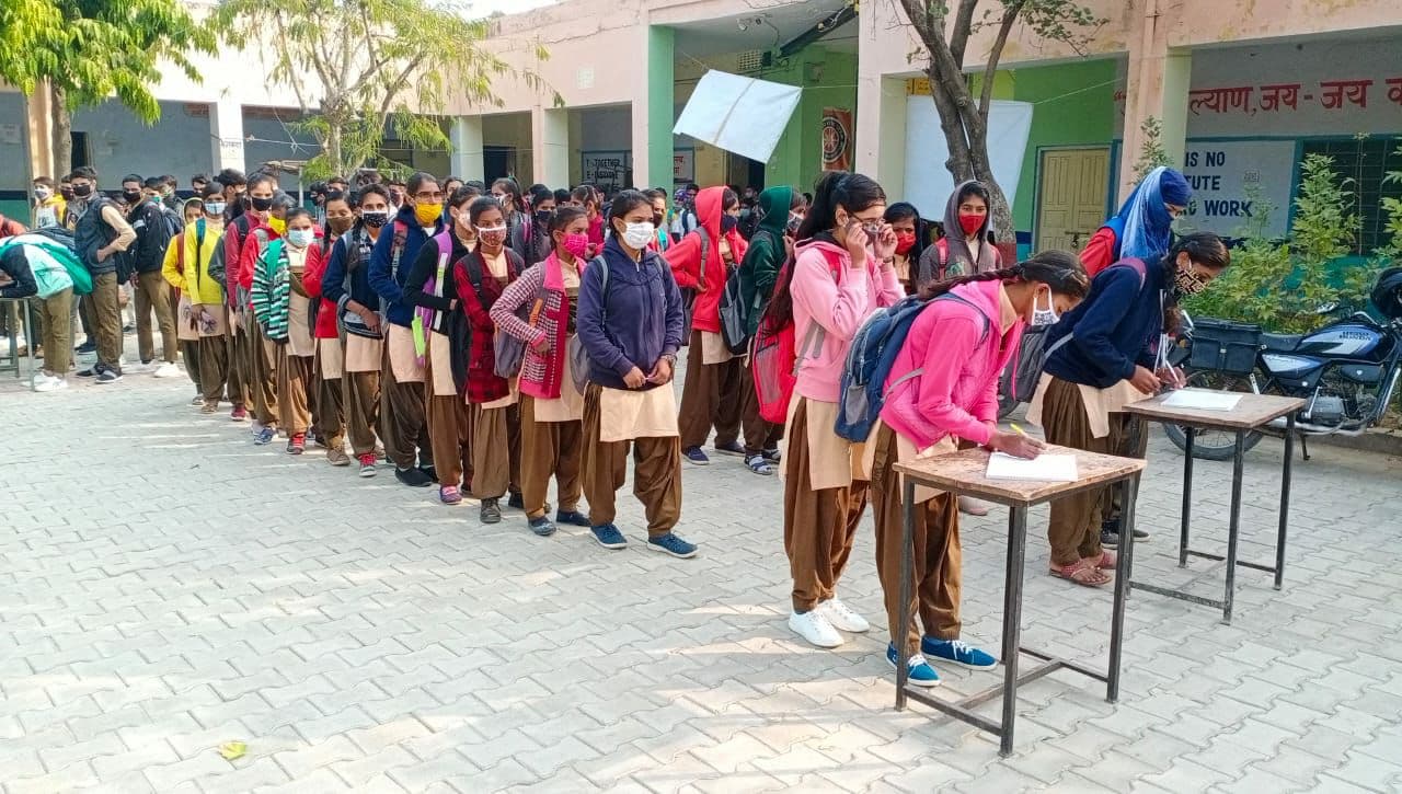 सरकारी स्कूल के 10 हजार विद्यार्थियों को दो माह का मिलेगा सूखा खाद्यान्न