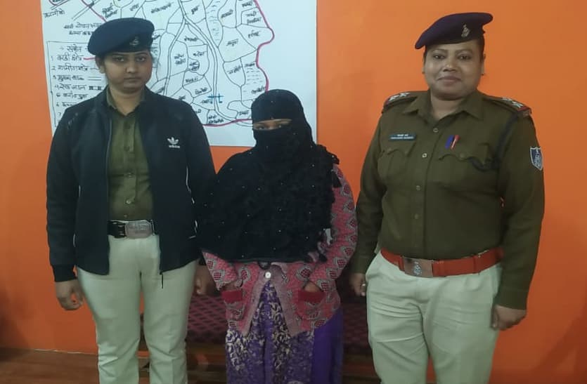 Police reached missing daughter from Katni from Katni