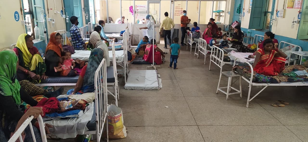 Infant ward full in district hospital, three children admitted on one