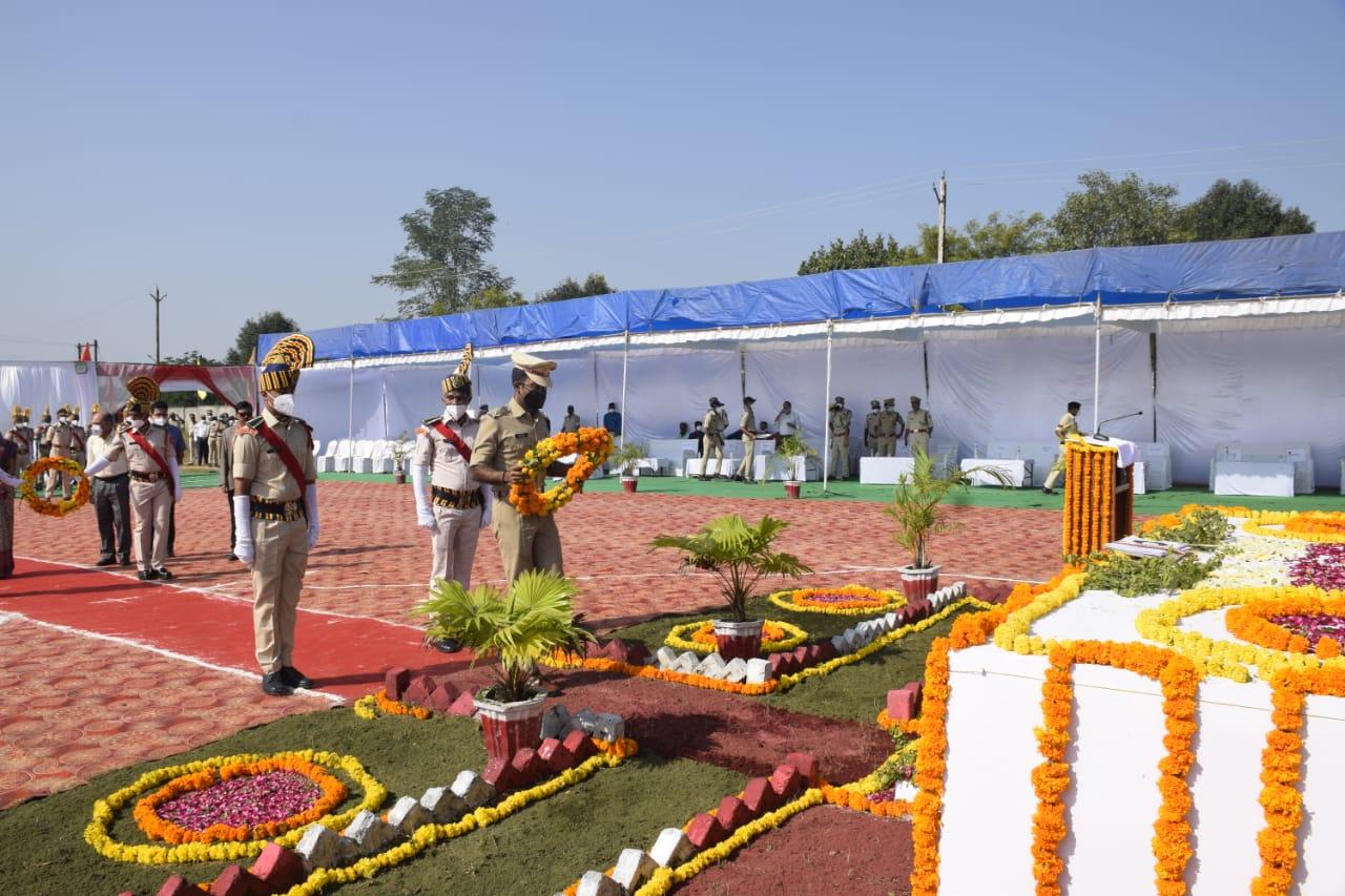 Tribute to the martyrs on Police Commemoration Day, parade organized