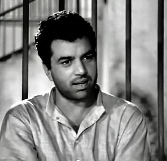 When Dharmendra gave up alcohol at the behest of Asha Parekh
