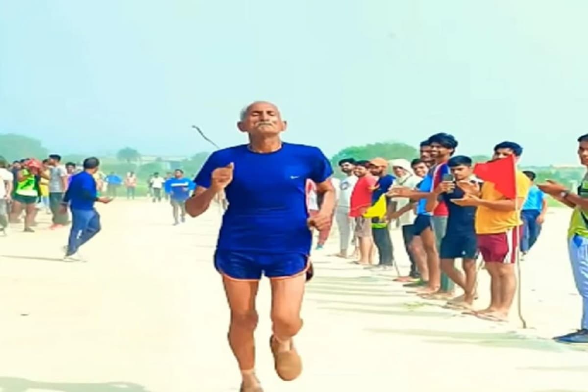 60year old man showed stamina and enthusiasm in race, video went viral