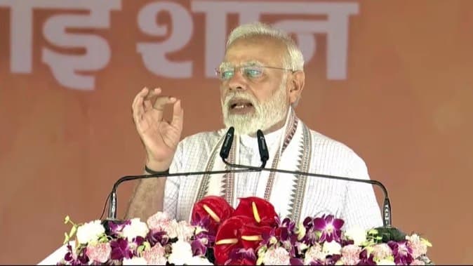  PM Modi inaugurate Bundelkhand expressway connectivity improved with law and order
