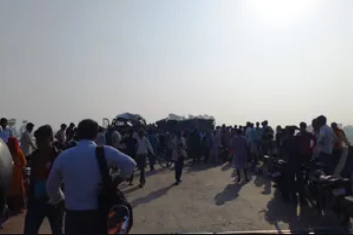 horrific-road-accident-in-lakhimpur-kheri-8-people-death-and-many-injured.jpg