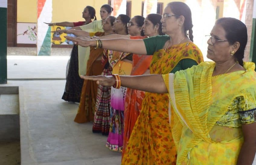 बाड़मेर पूरे जिले में मतदान करने में महिलाएं अधिक जागरूक 