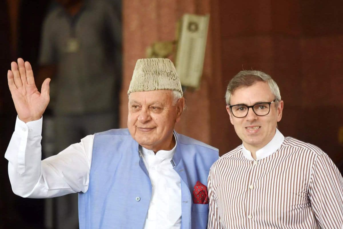 Omar Abdullah will contest Lok Sabha elections 2024 from Srinagar Currently his father Farooq Abdullah is MP from this seat