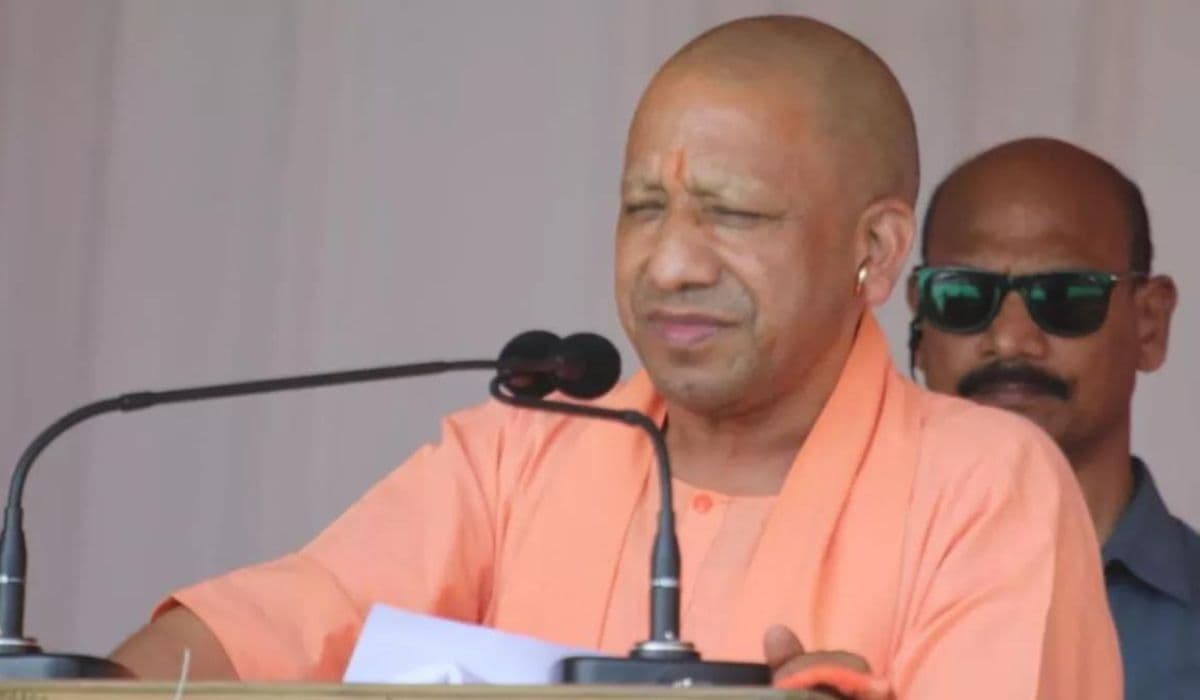 UP CM Yogi's warning to criminals in Srinagar whoever plays with the law will be called Ram-Nam Satya