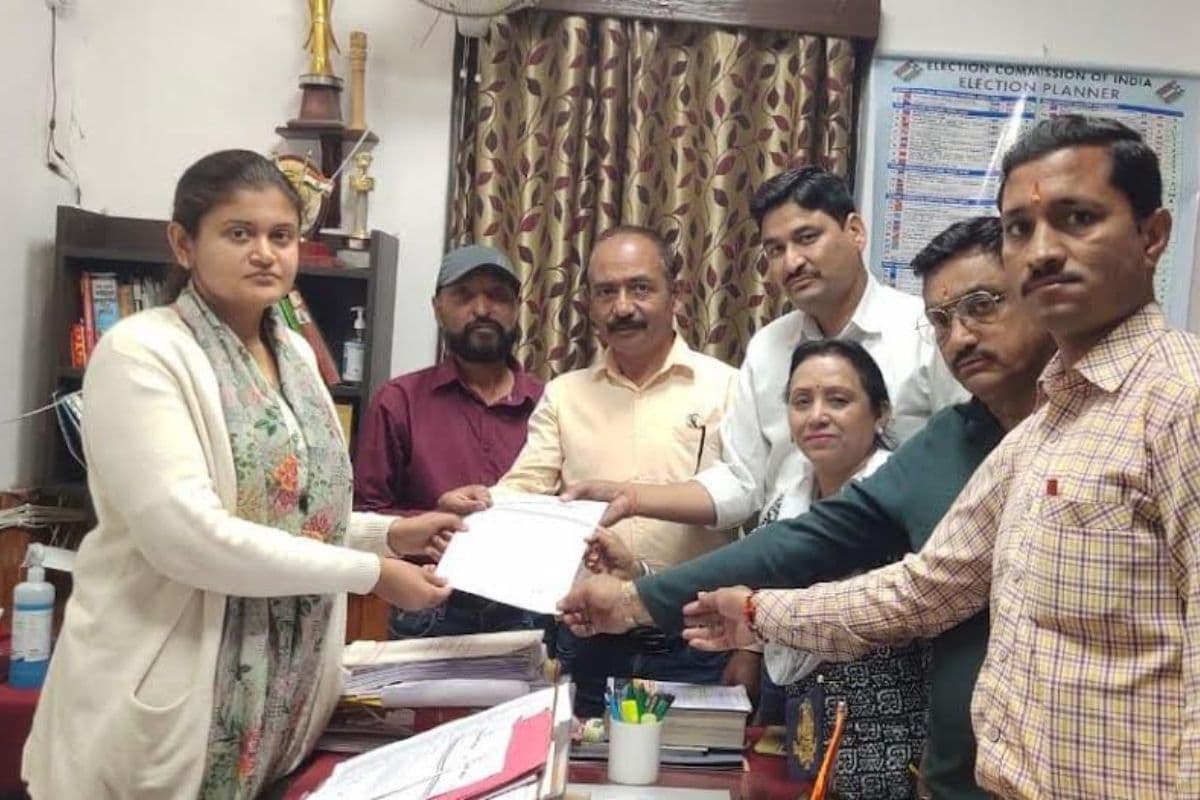 Congress workers submit memorandum to Joint Magistrate after BJP MLA's audio goes viral