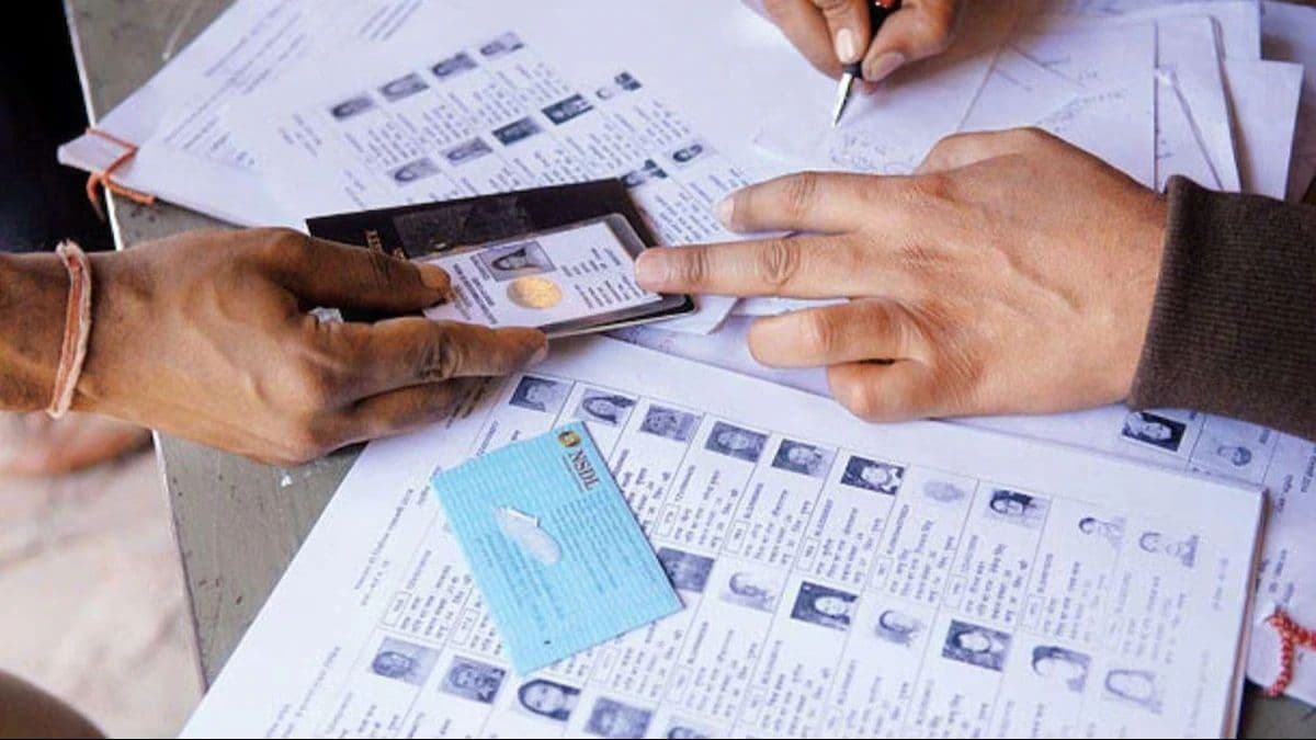 how to vote without Voter ID Card other 12 identity cards accepted for voting in lok sabha election