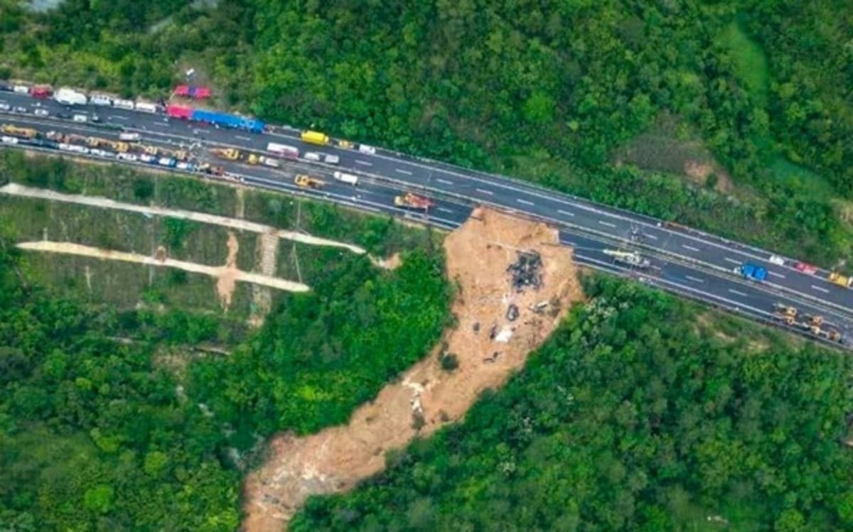 Highway road collapses in China