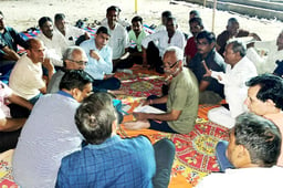 छावणी में हनुमान मंदिर प्रतिष्ठा की तैयारियों पर मंथन, साैंपे दायित्व
