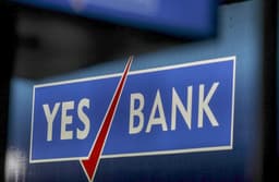 Yes Bank को दूसरी तिमाही में 74 प्रतिशत का हुआ भारी लाभ, छुआ 225 करोड़ रूपये का टार्गेट