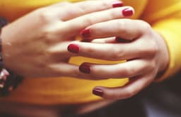 Beauty Tips For Hands: खूबसूरत काेमल हाथाें के लिए आजमाएं ये आसान घरेलू नुस्खे