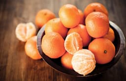 आपकी हड्डियां कमजोर कर सकता है संतरे का ज्यादा सेवन