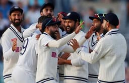 IND vs ENG 4th Test Day 5: भारतीय गेंदबाजों ने इंग्लैंड से छीनी जीत, चौथे टेस्ट में 157 रनों से हराकर सीरीज में बनाई 2-1 की बढ़त