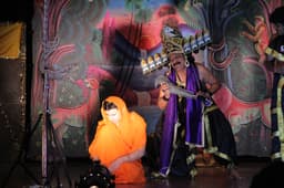 ‘नरवैदेही’ में कठिनाइयों से जूझती दिखी सीता,‘गांधी गाथा’ में दिखाई बापू की यात्रा