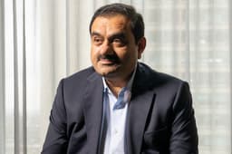 गौतम अडानी को एक और झटका, शेयर्स में गिरावट के बीच Adani Enterprises FPO से भी निवेशकों ने बनाई दूरी