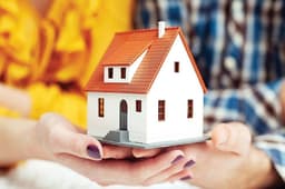 Budget 2023: ज़रूरतमंद लोगों के लिए घर खरीदना अब होगा आसान, प्रधानमंत्री आवास योजना को मिली 79,000 करोड़ रुपये की सौगात
