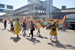 जबलपुर से नर्मदा जल लेकर चले एक हजार शिव भक्त, दमोह तक पैदल चलकर जाएंगे - देखें वीडियो