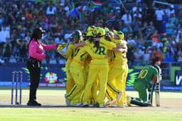 AUSW vs SAW : ऑस्ट्रेलिया ने छठा टी20 वर्ल्ड कप जीतकर रचा इतिहास, टूटा दक्षिण अफ्रीका का सपना