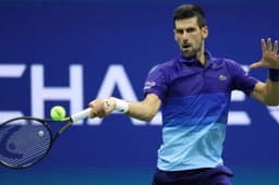 विश्व के नंबर वन खिलाड़ी जोकोविच दुबई टेनिस चैंपियनशिप में हारने से बाल-बाल बचे