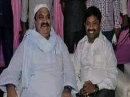 Umesh Pal Murder: सपा ने शेयर की बीजेपी के मंत्री की अतीक अहमद के साथ फोटो