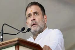 ब्रिटेन दौरे से लौटे कांग्रेस नेता राहुल गांधी, 20 मार्च को कर्नाटक में करेंगे मेगा रैली