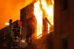 हैदराबाद: सिकंदराबाद के स्वप्नलोक परिसर में लगी भीषण आग, 6 लोगों की मौत, कई घायल