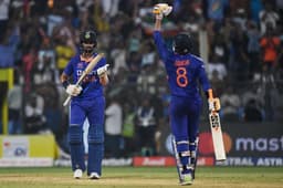 IND vs AUS: कठिन पिच पर केएल राहुल की बेहतरीन बल्लेबाजी, भारत ने ऑस्ट्रेलिया को 5 विकेट से हराया