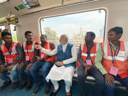 Video: प्रधानमंत्री मोदी ने किया विस्तारित मेट्रो लाइन का उद्घाटन
